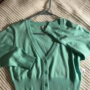New with tags cropped green cardigan
